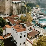 Hadrian Sky Bright Apartment With Sea & City Views Close To Old Town 안탈리아