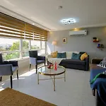 Hadrian Sky Bright With Sea & Views Near Old Town *