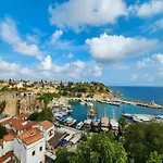 아파트 Hadrian Sky Bright Apartment With Sea & City Views Close To Old Town *