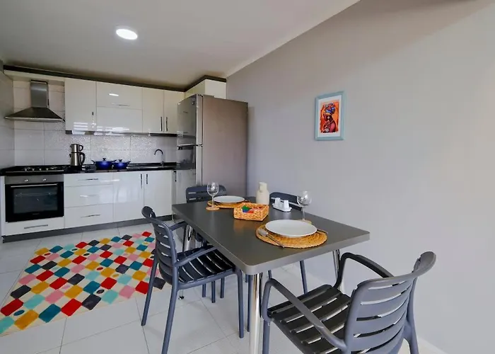 Sea View Flat Near Beach&Kaleici Apartment Antalya